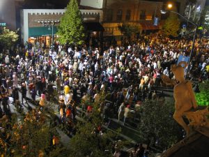 Halloween celebrations on Franklin Street have shrunk since this 2007 photo. (Lana L./ Flikr Creative Commons)